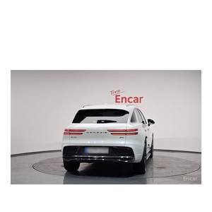 Genesis GV70 2024 2.5T Gasolina AWD 29,681 km Caja de Cambios Automática Asientos de Cuero Volante a la Izquierda Cámara Trasera - Product Image 4