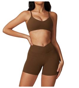 Conjunto de Yoga de 2 Piezas Azul Claro, Top Corto Deportivo, Pantalones Cortos de Cintura Alta, Poliamida Sin Costuras, Compresión, Cintura Elástica - Product Image 4