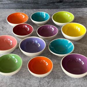 Tazón Redondo de Cerámica con Diseño de Rayas Arcoíris, Plato para Sopa, Platos para Fiestas - Product Image 6