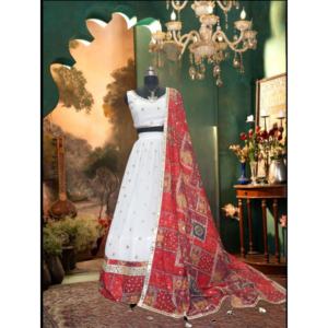 Ropa de Diseñador India y Pakistaní, Hermosa Dupatta con Lehenga Choli de Fiesta para Navratri, para Ocasiones Festivas - Product Image 4