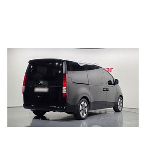 Hyundai Staria Tourer 9 places, modèle juin 2023, 115 575 km, boîte automatique, diesel, sièges en cuir, conduite à gauche - Product Image 2