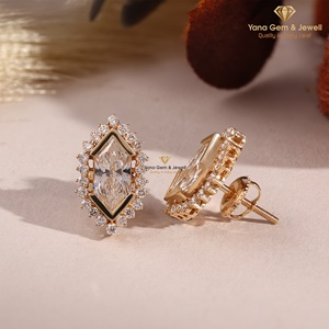 Pendientes de Halo de Novia con Corte Marquesa Real Holandés, Claridad VVS2, Color D, 2 TCW, Diamante Cultivado en Laboratorio CVD, Certificado IGI, Oro Sólido de 14K - Product Image 2