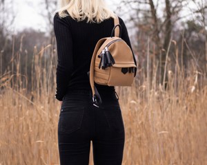 Mochila Mini de Cuero Genuino Personalizada OEM de Alta Calidad, Bolsos y Maletas al por Mayor, Bolso de Hombro de Cuero para Mujer LSBP-0129 - Product Image 2