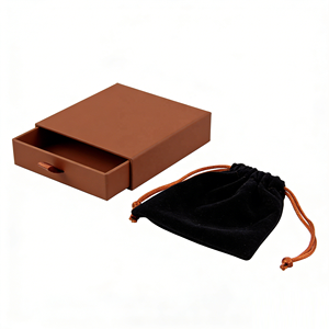 Boîte à bijoux en papier artisanal personnalisée, petite, élégante et luxueuse, avec logo, pour bague et bracelet - Product Image 1