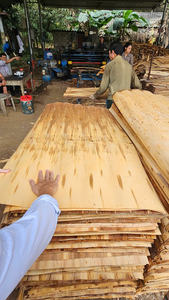 Chapa de Madera de Acacia 100% Natural, Ecológica y Duradera, Corte Rotatorio, 1270 mm de Longitud, 10-12% de Humedad, para Diseño Industrial de Madera Contrachapada - Product Image 2