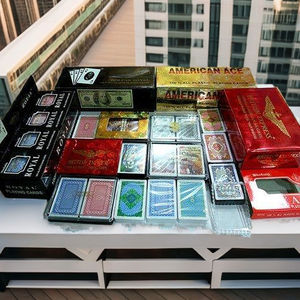 Naipes de Plástico PVC Multicolores Hechos en India - Product Image 1