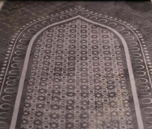 Tapis de prière portable de luxe léger et imperméable, tapis islamique de poche imprimé, tapis musulman avec sac de rangement - Product Image 3