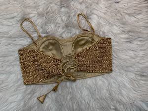 Blusa Minimalista Antiarrugas con Cuello Corazón, Tejida con Cuentas de Cristal Doradas, de Malla Corta Transpirable, para Boda de Invierno y Otoño - Product Image 2