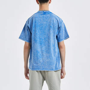 Camiseta de algodón 100% de punto con cuello redondo y corte regular para hombre, estilo urbano, lavado ácido, oversize. - Product Image 2