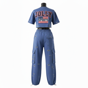 Ensemble femme : tee-shirt court en molleton coton polyester 320 GSM bleu, pantalon cargo patchwork, broderie, logo imprimé. - Product Image 2