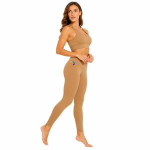 Leggings pour femme au style épuré, alliant tissu doux et mouvement flexible, conçus pour les séances d'entraînement, le yoga, la course à pied et la marche. - Product Image 4