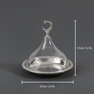 Plateau en métal finition or luxueux avec couvercle en verre et poignée en forme de croissant de lune pour servir des bonbons, des collations et des présentations festives, provenant d'Inde. - Product Image 6