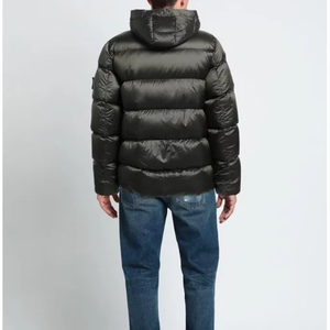 Ropa de Invierno de Moda en Oferta Online, Chaqueta Acolchada de Alta Calidad con Diseño Único - Product Image 3