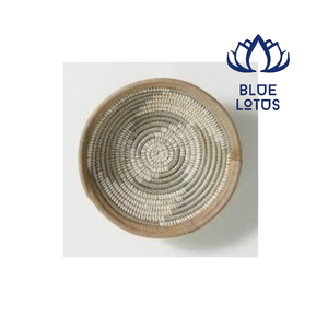 ถาดเสิร์ฟทรงกลมสานด้วยมือจากหญ้าทะเลธรรมชาติ ECO  ภาชนะบนโต๊ะอาหารสไตล์เรียบง่ายแบบดั้งเดิมสำหรับส่งออก - Product Image 1