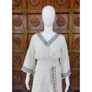 Top bohemio de algodón tejido para mujer, con cuello en V, manga larga acampanada y cintura fruncida, colores personalizados - Product Image 1