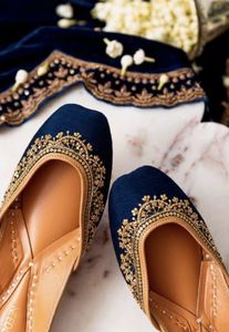 Pakistani Women Khussa Traditional Embroidered Pumps Soft Comfortable Ladies Flats Fashion Ethnic Footwear Wholesale - Product Image 4