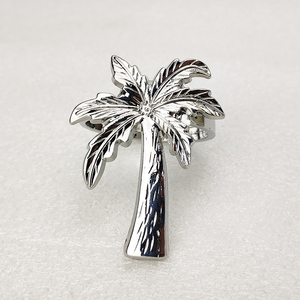 Elegante anillo para servilletas de acero inoxidable con textura de coco en tono plateado para bodas y eventos - Product Image 1