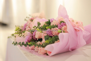 Wholesale GuangMing Sydney <b>Printed</b> Pink Moisture Proof Wax Coated Uncoated Specialty <b>Paper</b> Valentine's Day Wrapping 18g/m - Product Image 3