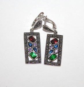 Vente en gros de bijoux Memoria : ensemble de boucles d'oreilles et de bagues rectangulaires en argent sterling 925 massif, oxydé, avec pierres précieuses naturelles multiples - Product Image 6