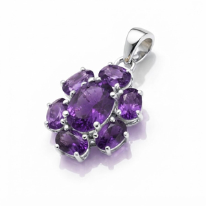 จี้รูปดอกไม้ประดับพลอยอเมทิสต์แท้ 100% สำหรับผู้หญิงจาก Rhaya Jewels ชุบโรเดียมบนเงินสเตอร์ลิง ดีไซน์เรียบง่าย สวยงามตามธรรมชาติ - Product Image 2