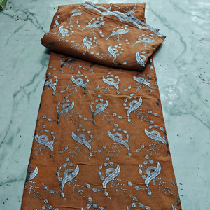 Vente en gros usine : Toub soudanais de haute qualité en voile de coton peigné brodé, respirant, de poids moyen, pour tenue traditionnelle - Product Image 1