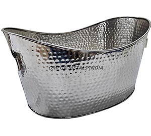 Cubo de hielo grande de acero inoxidable de primera calidad con asas, elegante bañera de bebidas martillada y enfriador de vino para reuniones - Product Image 1