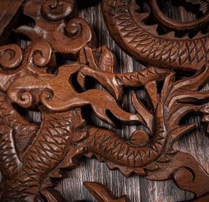 Statue de dragon en bois sculptée à la main pour la décoration de la maison, sculpture de dragon en bois en gros, décoration Feng Shui par AYAANS CREATIONS - Product Image 3