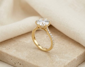 Anillo de Compromiso de Diamante Redondo de Moissanita Certificado por GRA de 3.5CT, Oro de 10K, 6 Puntas, Catedral, Pavé, Solitario, Joyería Personalizada - Product Image 2