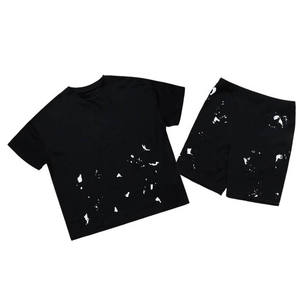 Ensemble assorti en tissu doux pour femmes, t-shirt décontracté et short, tenue décontractée pour se détendre - Product Image 1