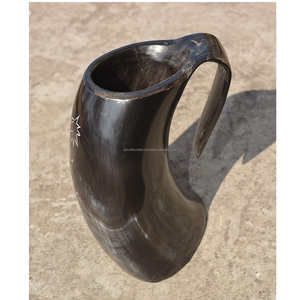 Mug en corne naturelle au design corne africaine, fait main, écologique, classique, léger, sûr pour les aliments, pour café et bière, avec couvercle coulissant anti-fuite - Product Image 1