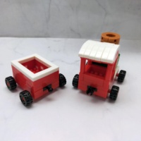 Mini-Train de Noël Festif en Plastique Moulé DIY – Ensemble de Blocs de Construction Thème Transport – Cadeaux Couleurs Assorties