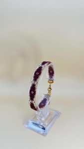 Bracelet perlé de style contemporain, moderne et coloré, article personnalisé d'usine - Product Image 2