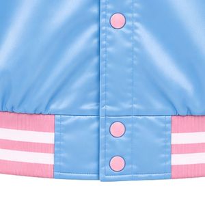 เสื้อแจ็คเก็ตผ้าซาตินสีน้ำเงินและชมพู แต่งขอบตัดสีพร้อมลายตัวอักษร  แบบเบสบอล ติดกระดุม น้ำหนักเบา สวมใส่สบาย - Product Image 5