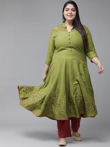 Kurti Anarkali vert en rayonne avec col mandarin et manches trois quarts pour femmes grandes tailles, élégant pour un usage quotidien - Product Image 1