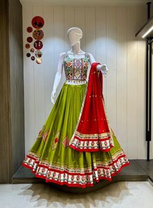 Exclusivo Conjunto Étnico de Algodón Romano Chaniya Choli con Dupatta de Borde de Gamthi Pesado para Navratri, Bodas y Festividades - Product Image 2