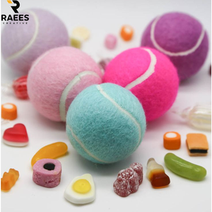 Balles de tennis en caoutchouc écologiques de haute qualité, design durable, logo personnalisé, hauteur de rebond de 135-145 cm, couleur personnalisée - Product Image 5