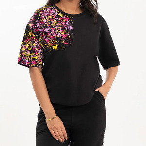 T-shirts à manches courtes pour femmes, col rond, mélange coton/polyester, écologiques et respirants, motif imprimé, fabriqués au Pakistan - Product Image 5