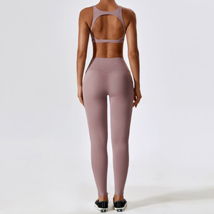 Ensemble de sport et yoga à séchage rapide, respirant, avec soutien-gorge de compression et legging à poches - Product Image 2