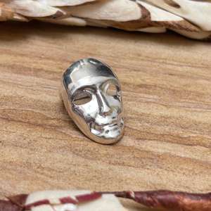 Anillo de Latón con Diseño de Calavera Gótica para Hombre, Acabado Plateado, Estilo Punk, Venta al por Mayor - Product Image 1