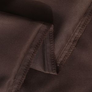 Lujoso juego de cama de microfibra de color sólido Suave y duradero Color chocolate - Product Image 2