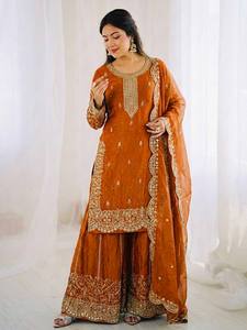 Ensemble de costume palazzo en soie Fendy lourdement brodé avec dupatta pour femmes - Product Image 4
