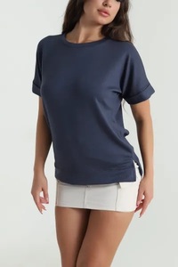 T-shirt à col roulé uni pour femme EVER GLOW, coupe classique, manches courtes, 100% coton, respirant, anti-UV, anti-rides, séchage rapide - Product Image 3