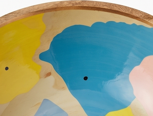 Bol en bois artisanal de qualité supérieure avec intérieur coloré et deux cuillères en bois pour servir la salade, vaisselle de cuisine moderne - Product Image 2