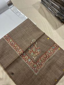 Chal Masar Cachemirí de Invierno Personalizado, Bordado con Lana Turma Sozni de Omani Premium - Product Image 6