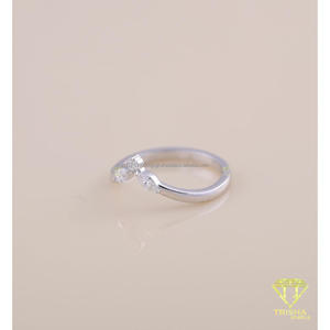 Bague de mariage en or blanc avec diamant de laboratoire, motif chevron, anneau en V incurvé, feuille marquise, empilable, bijou de promesse nuptiale, cadeau - Product Image 2