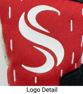 ถุงมือผู้รักษาประตูฟุตบอลซับเฮย์แบบเต็มนิ้ว สีขาว ดำ และแดง ฝ่ามือซิลิโคนกันลื่น สายรัดข้อมือปรับได้ สำหรับทุกเพศ รุ่น G - Product Image 5