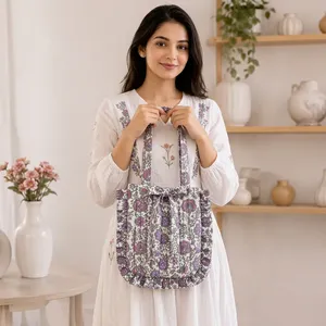Sac fourre-tout à bandoulière en coton tissé fait main de qualité supérieure, style yoga, avec fermeture à nouer, imprimé floral, lavable, design moderne pour femme - Product Image 5