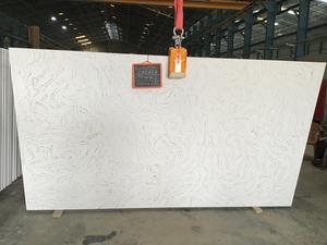 Losas de cuarzo Carrara para encimeras, tocadores y islas de cocina - Product Image 4