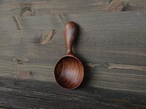 Cuillère à thé en bois faite à la main, cuillère doseuse en bois naturel pour café et sucre, finition polie, accessoire de cuisine - Product Image 3