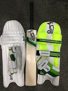 Bate de críquet Kookaburra de madera verde y blanca con el logo de Kookaburra para deportes de críquet - Product Image 4